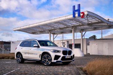 P90494476_lowRes_bmw-ix5-hydrogen-on-