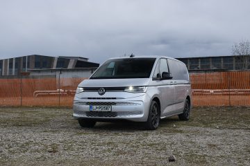 VW MULTIVAN 06