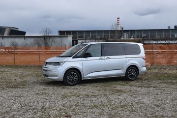 VW MULTIVAN 11