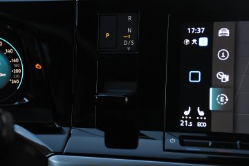VW MULTIVAN 18