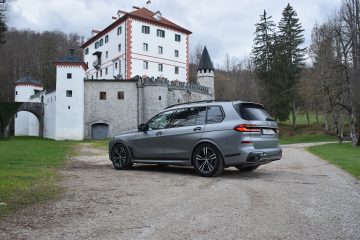 BMW X7 02