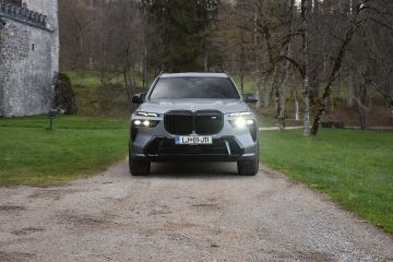 BMW X7 07