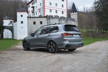 BMW X7 08