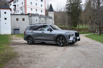 BMW X7 10