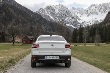 Citroën C4 X (4)