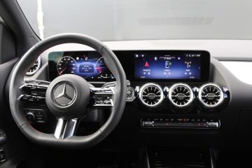 Mercedes-Benz razred B (13)