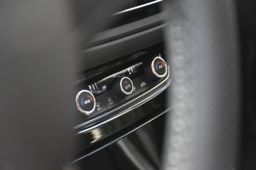 OPEL GRANDLAND GSE 19
