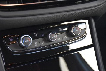 OPEL GRANDLAND GSE 20