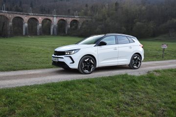 OPEL GRANDLAND GSE 29