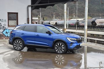 RENAULT AUSTRAL 03