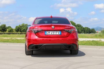 Alfa Romeo Stelvio Giulia (9)