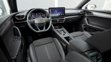 Cupra_Leon_15_eTSI_DSG_09