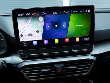 Cupra_Leon_15_eTSI_DSG_13