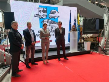 Gospodarsko vozilo leta 2023 (1)