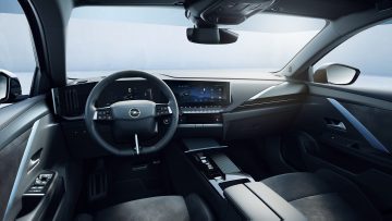 opel_astra__astra_sports_tourer_electric__-8-1600x900