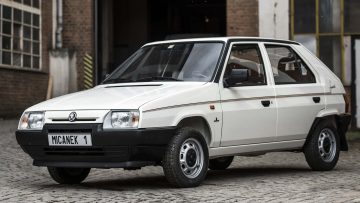 world-s-best-preserved-skoda-fav (7)