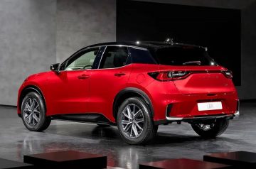 lexus_lbx_red_rear