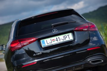 Mercedes-Benz_A_180_AMG_Line_04