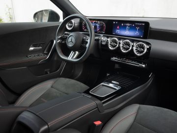 Mercedes-Benz_A_180_AMG_Line_11