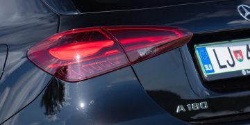 Mercedes-Benz_A_180_AMG_Line_27
