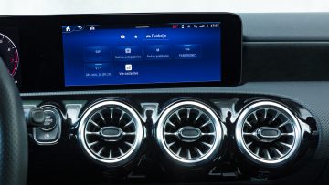 Mercedes-Benz_A_180_AMG_Line_38