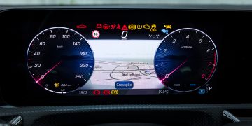 Mercedes-Benz_A_180_AMG_Line_65