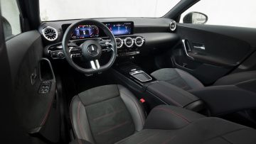 Mercedes-Benz_A_180_AMG_Line_69