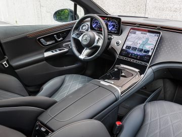 Mercedes-Benz_EQE_350_4Matic_10