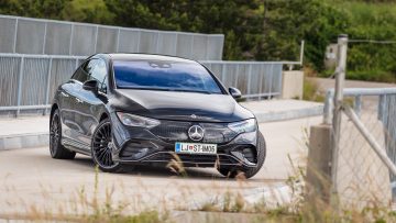 Mercedes-Benz_EQE_350_4Matic_40