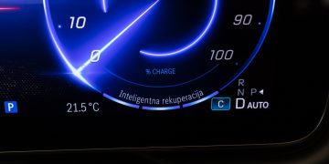 Mercedes-Benz_EQE_350_4Matic_72