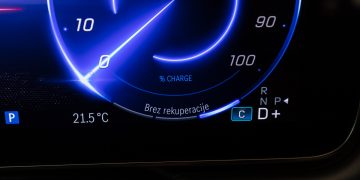 Mercedes-Benz_EQE_350_4Matic_74