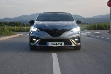 RENAULT CLIO HIBRID 05