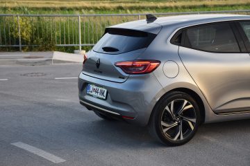 RENAULT CLIO HIBRID 09