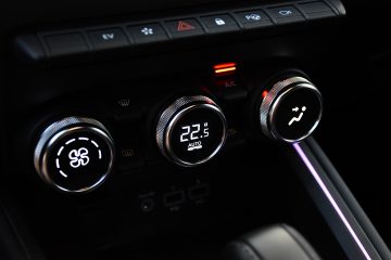 RENAULT CLIO HIBRID 19