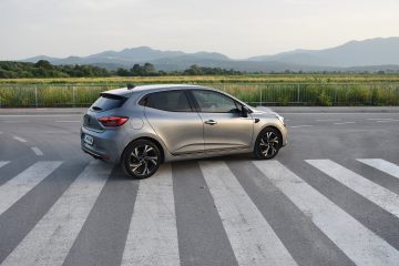 RENAULT CLIO HIBRID 31