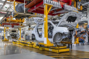 A behind-the-scenes look at the prototyping process for the future all-electric Renault 5 (2)