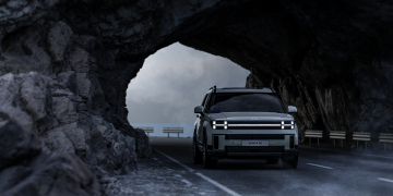 hyundai-santa-fe-boasts-bold-new-design-exterior-03_png