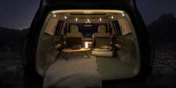hyundai-santa-fe-boasts-bold-new-design-interior-04_png