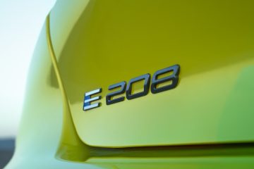 Peugeot 208 2023 (13)