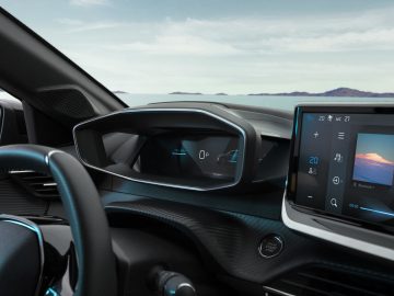 Peugeot 208 2023 (18)