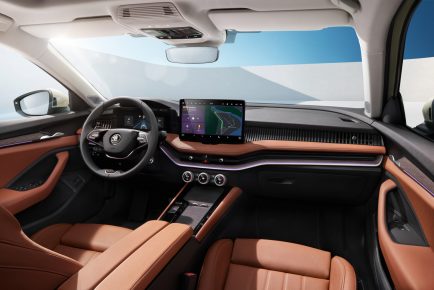 230829_interior-highlights-of-the-all-new-kodiaq-and-superb-generations-2_fd755242-1920x1281