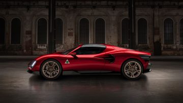 Alfa Romeo 33 Stradale_Exteriors (1)