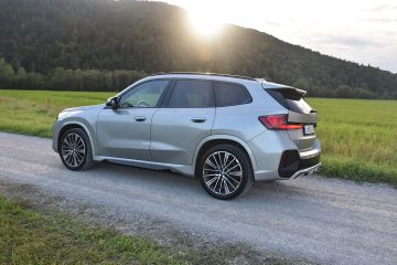 BMW iX1 08