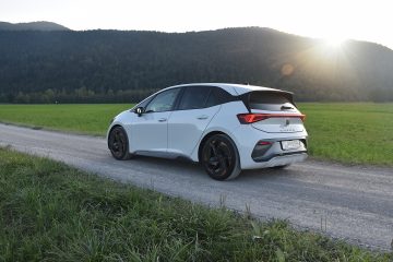 CUPRA BORN 28