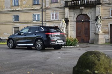 MB EQE SUV 03