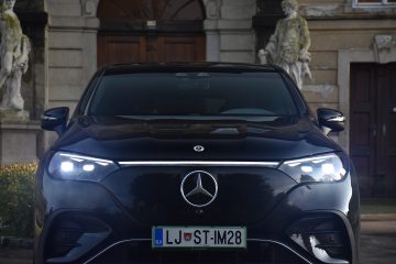 MB EQE SUV 11
