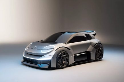 2023-Nissan-Concept-20-23-studio
