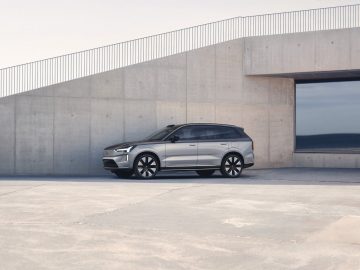 310340_Volvo_EX90_Excellence