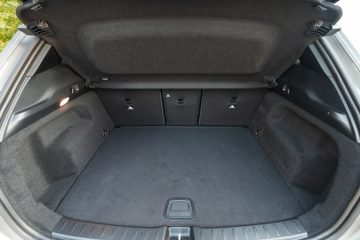 Mercedes-Benz_GLA_200_36