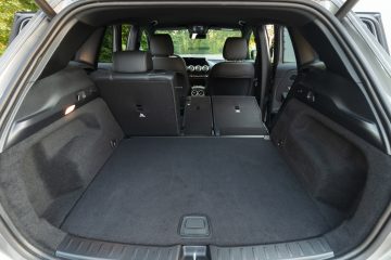 Mercedes-Benz_GLA_200_38